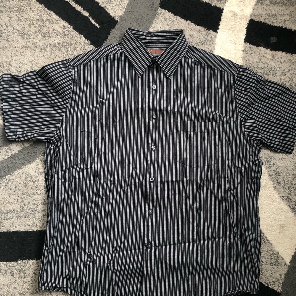 Perry Ellis Black and White Vertical Stripe Short-Sleeve Button-Down Shirt